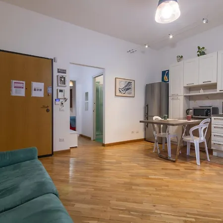 Guesthost - Al Cassaro