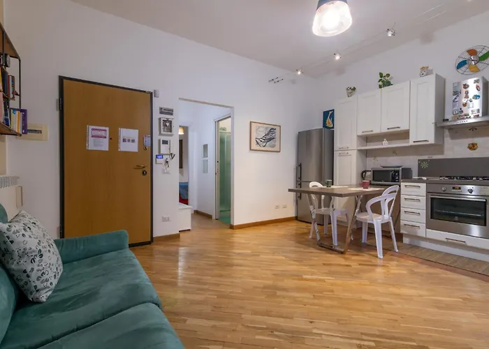 Guesthost - Al Cassaro